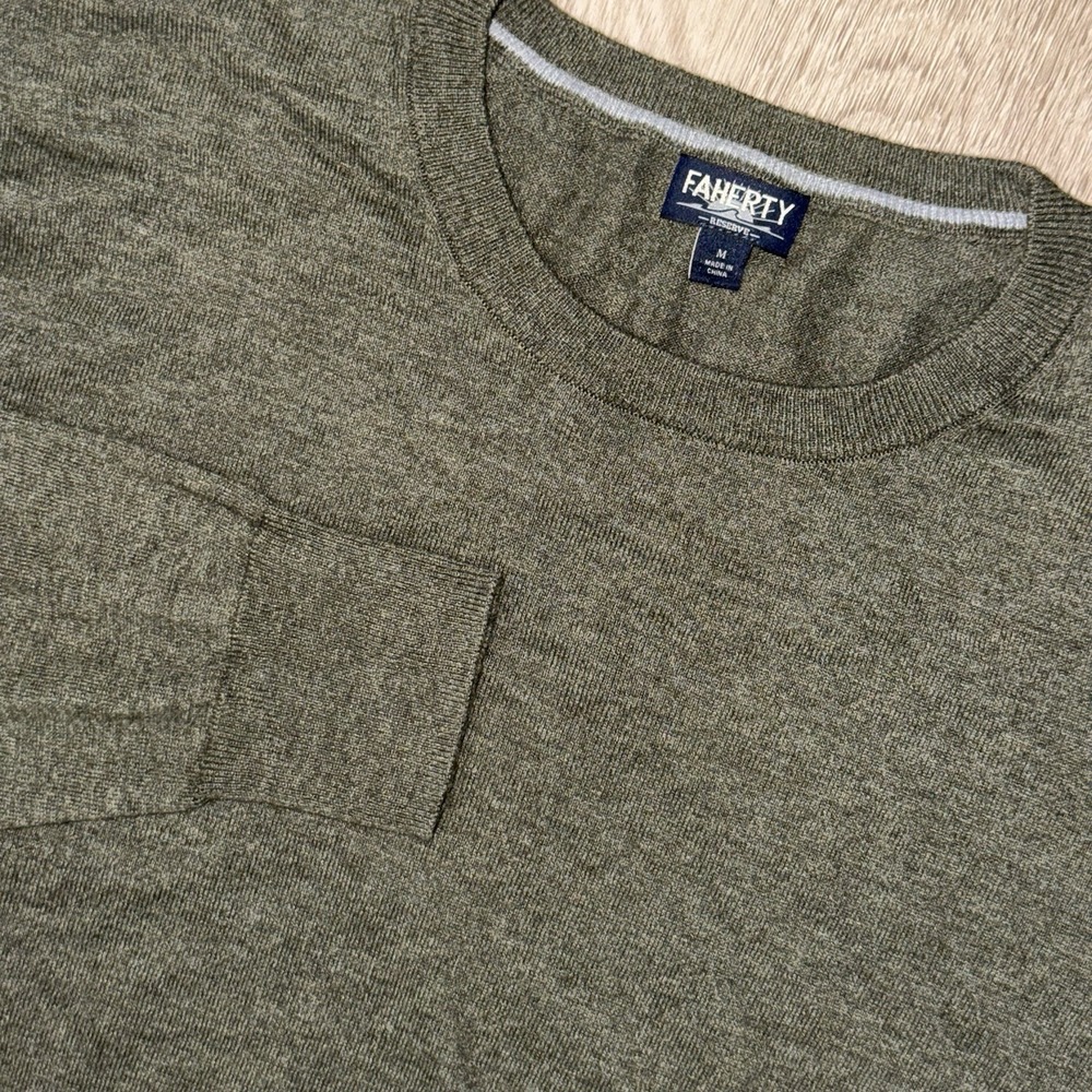 Faherty Movement Crewneck Sweater Mens Medium Green Performance Stretch Pullover